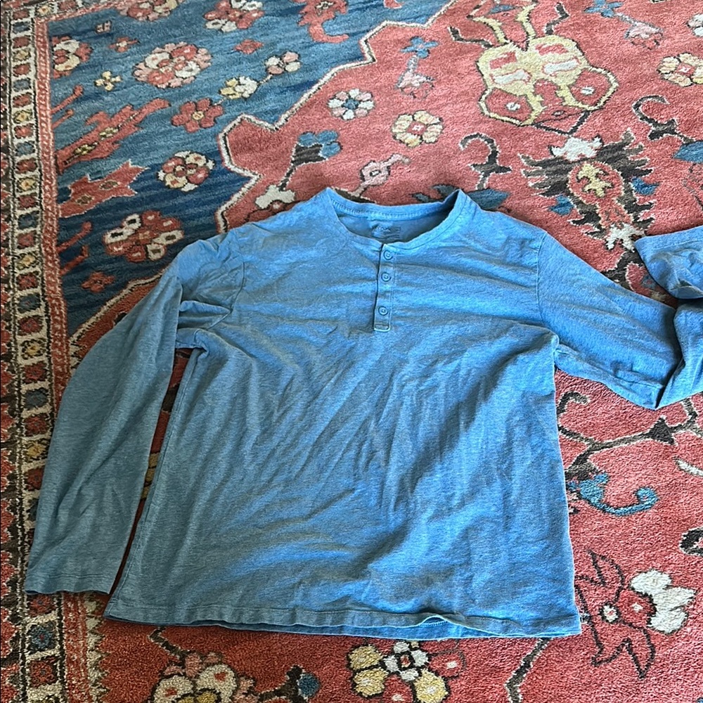 Patagonia Blue Long Sleeve Henley Shirt Mens size medium